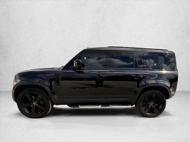 Used 2023 Land Rover Defender 110 SE AWD/4WD image 4