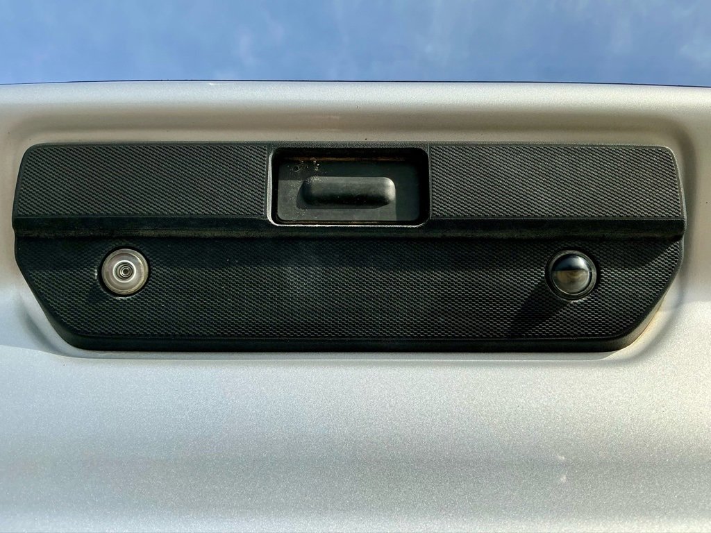 Used 2020 Chevrolet Silverado 1500 LT w/ Texas Edition image 15