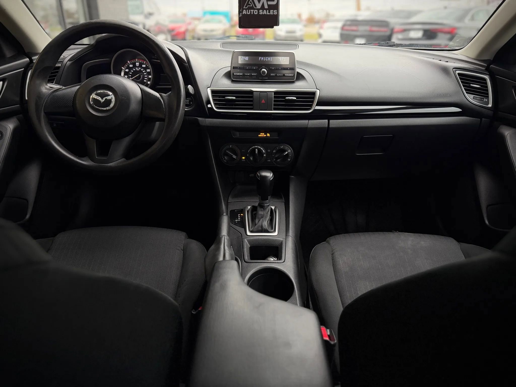 Used 2015 MAZDA MAZDA3 i SV image 9