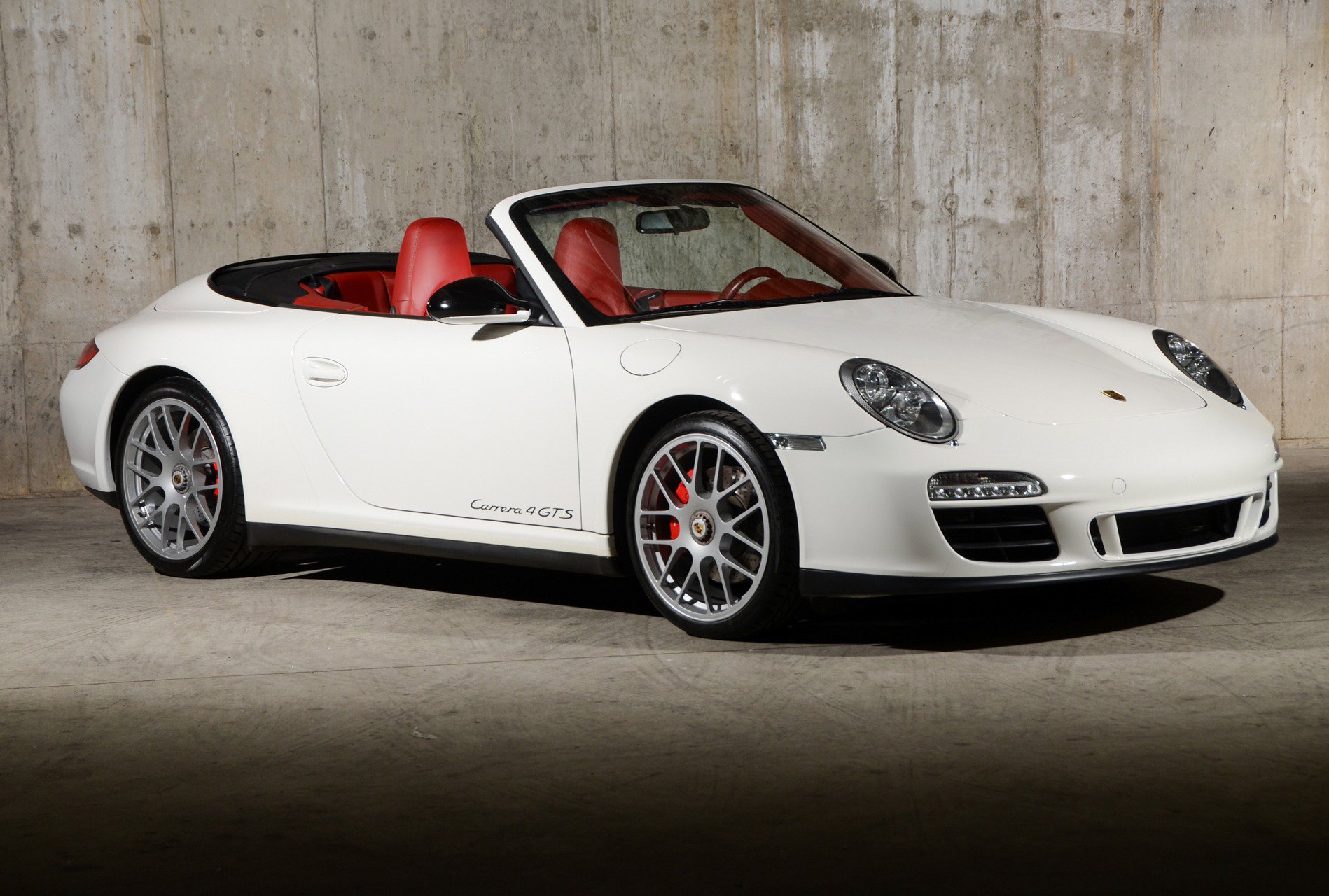 Used 2012 Porsche 911 Carrera 4 GTS AWD/4WD image 3