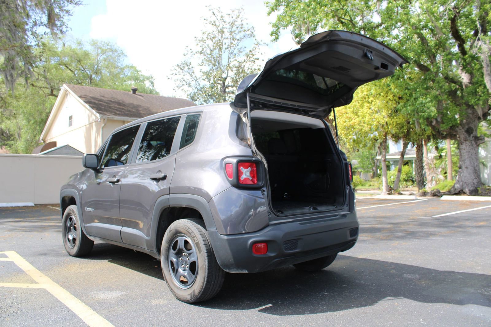 Used 2021 Jeep Renegade Sport image 6