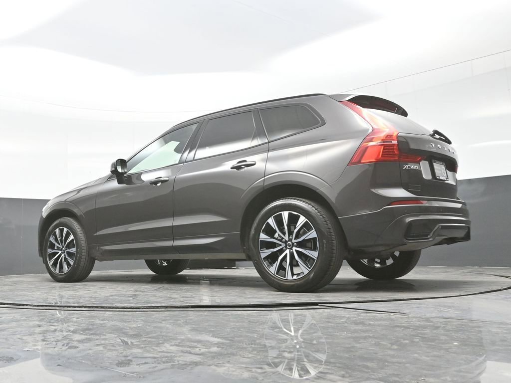 Used 2025 Volvo XC60 B5 Plus w/ Climate Package AWD/4WD image 25