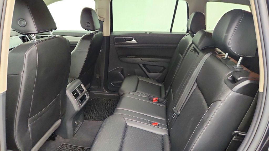 Used 2018 Volkswagen Atlas SE FWD image 20