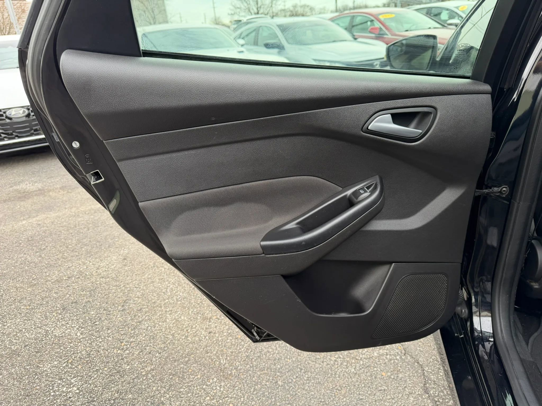 Used 2017 Ford Focus ST image 22