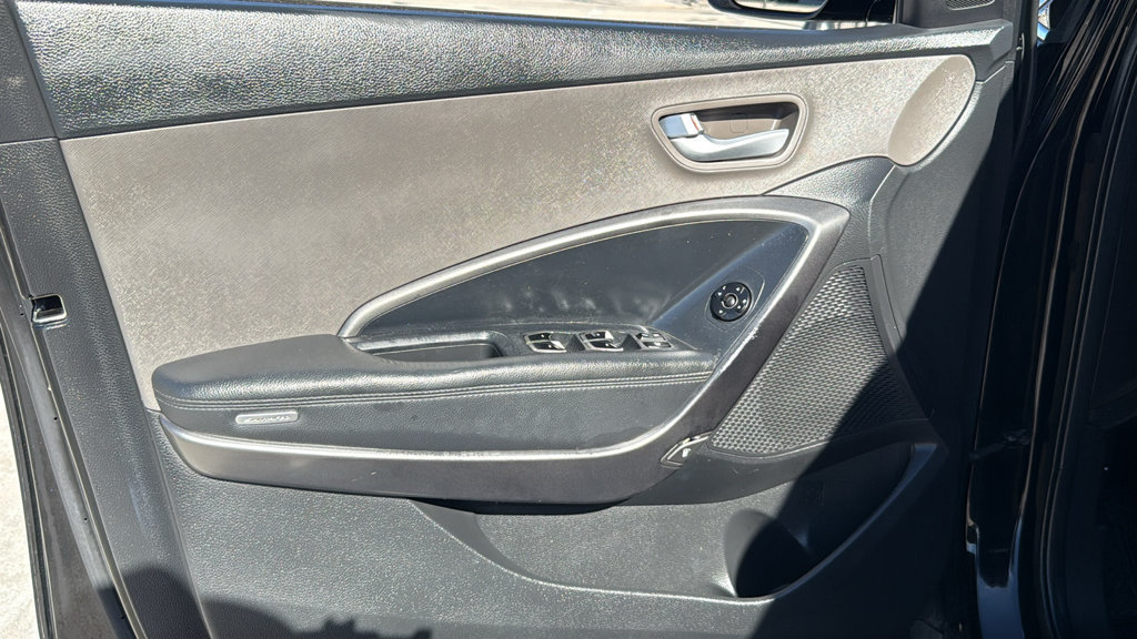 Used 2018 Hyundai Santa Fe Sport FWD image 19