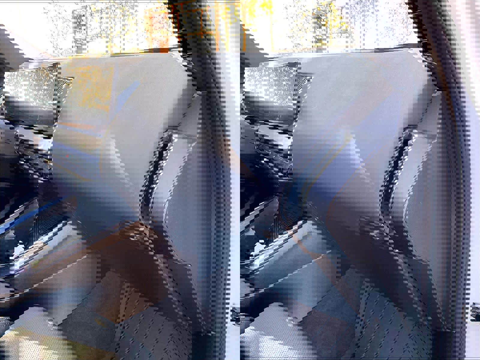 Certified 2025 BMW X3 xDrive30i w/ Convenience Package image 16