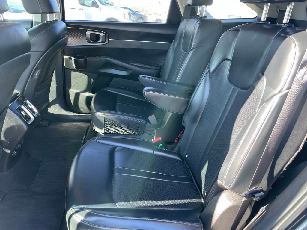 Used 2023 Kia Sorento EX image 7