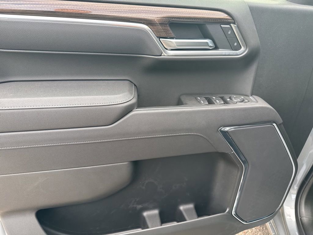 New 2025 Chevrolet Silverado 1500 LT w/ Convenience Package II image 14