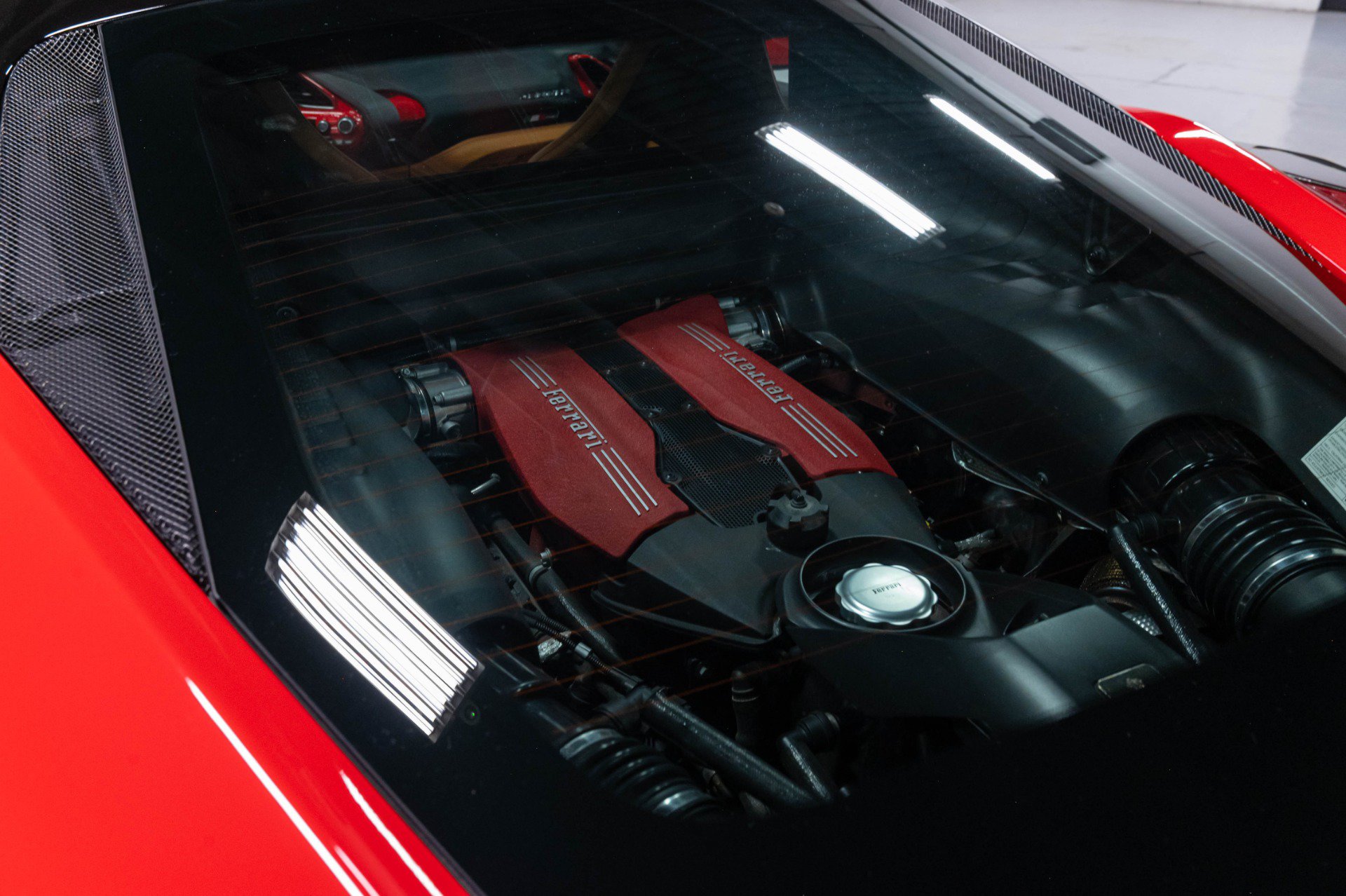 Used 2016 Ferrari 488 GTB RWD image 84