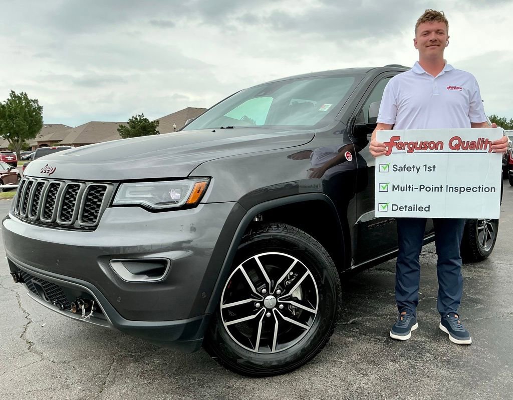 Used 2017 Jeep Grand Cherokee Trailhawk w/ Trailhawk Luxury Group image 1