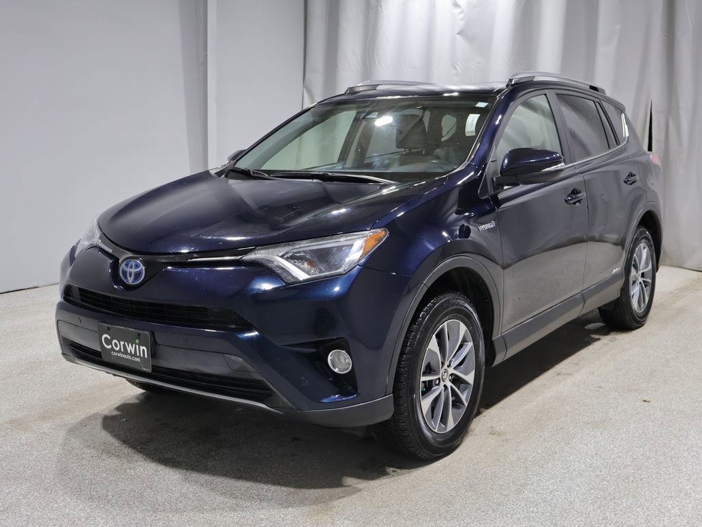 Used 2018 Toyota RAV4 XLE w/ Convenience Package image 7