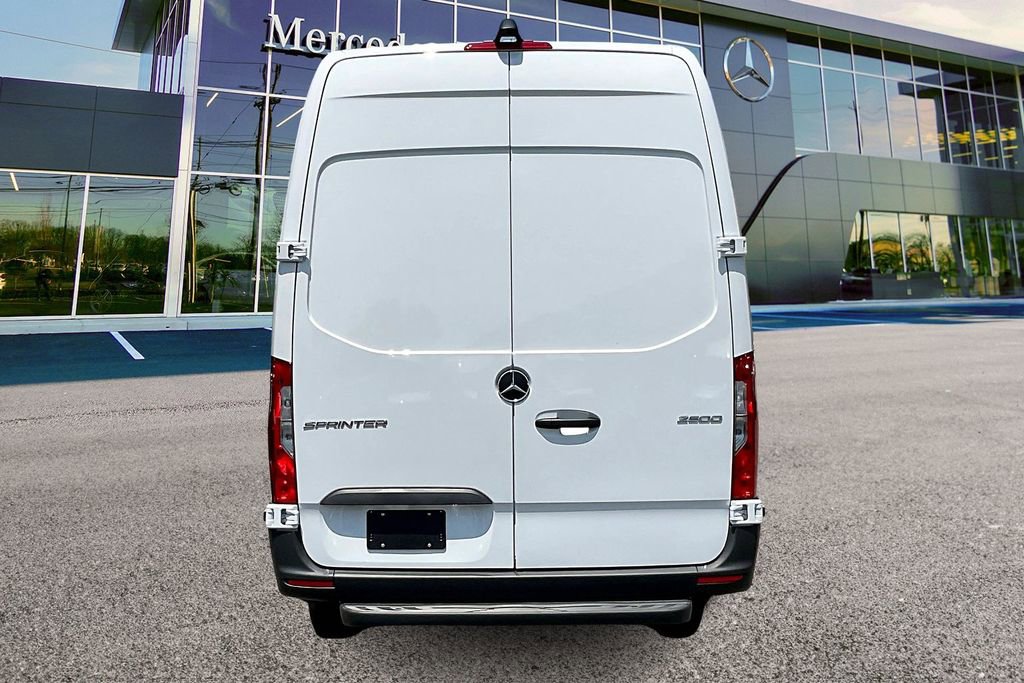 New 2025 Mercedes-Benz Sprinter 2500 image 4