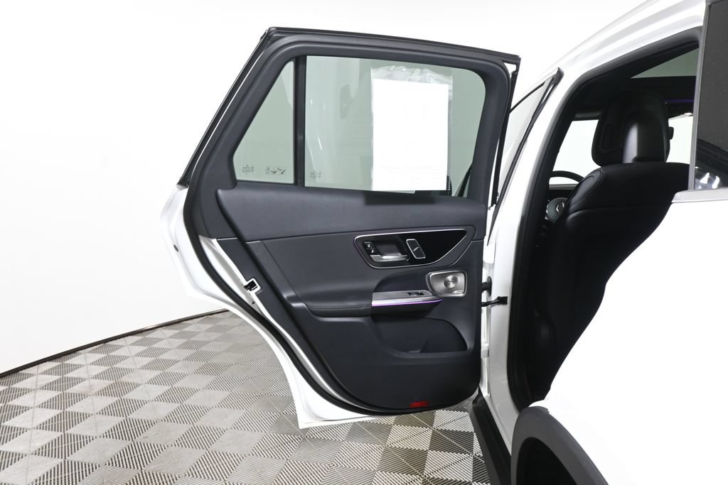 Certified 2026 Mercedes-Benz GLC 300 4MATIC image 31