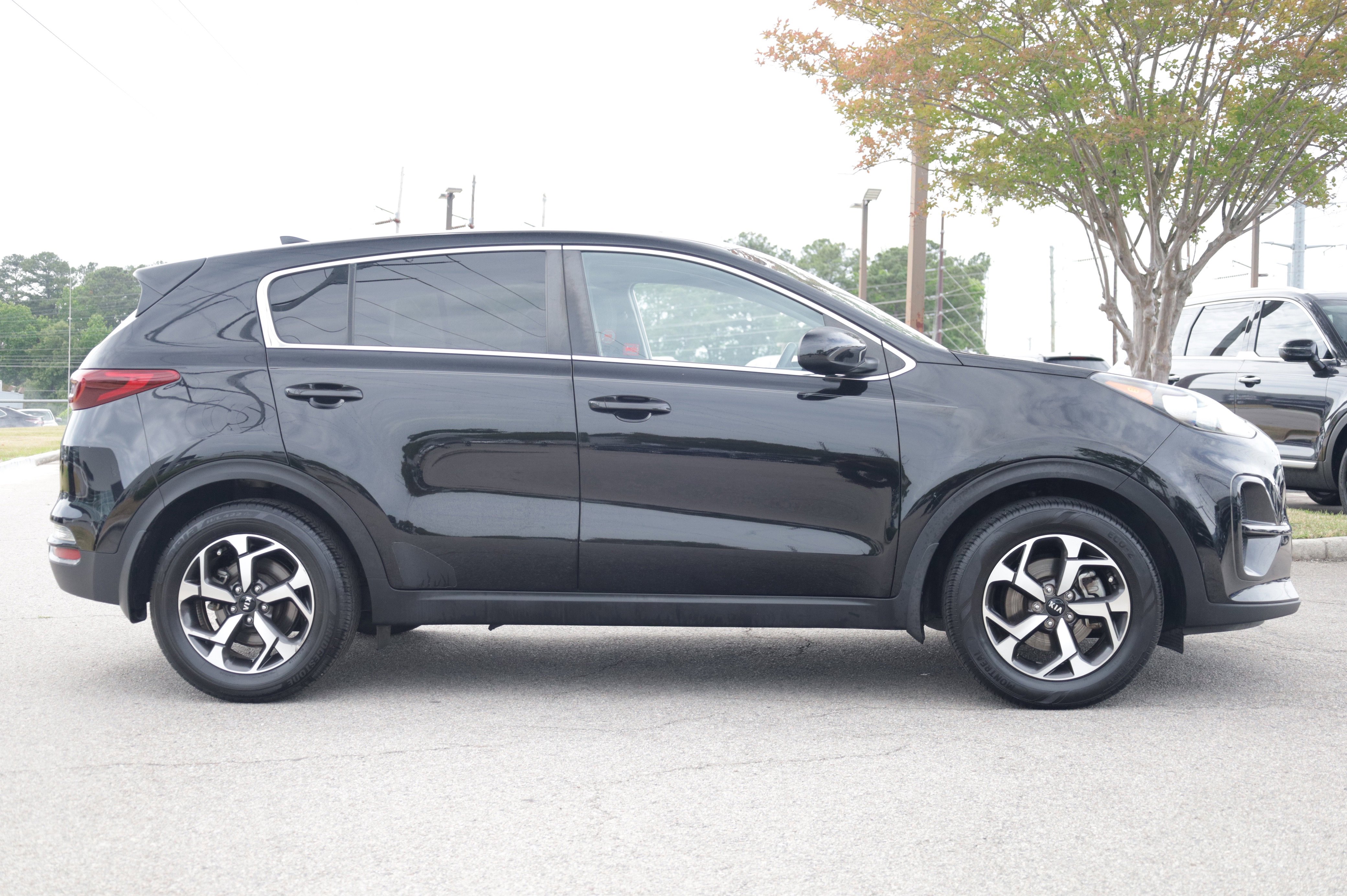 Used 2020 Kia Sportage LX FWD image 6