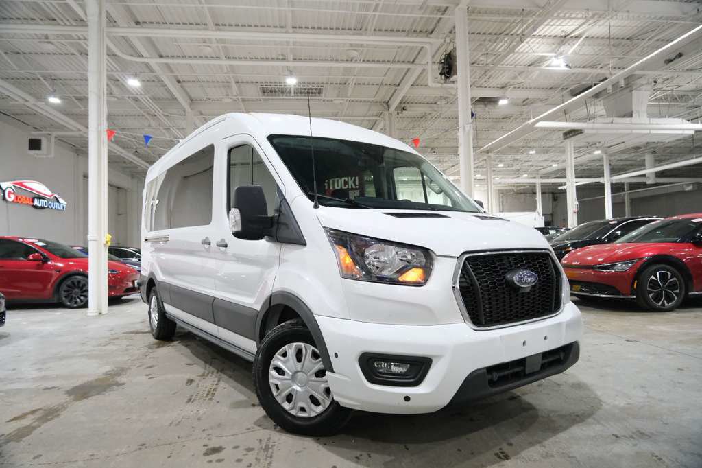 Used 2024 Ford Transit 350 XLT RWD image 2