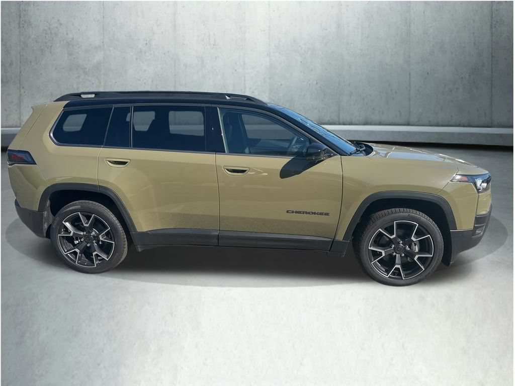 New 2026 Jeep Cherokee Overland w/ Advanced Pro Tech Group AWD/4WD image 7