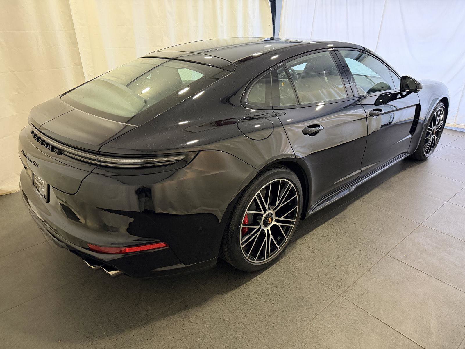 New 2026 Porsche Panamera GTS image 9