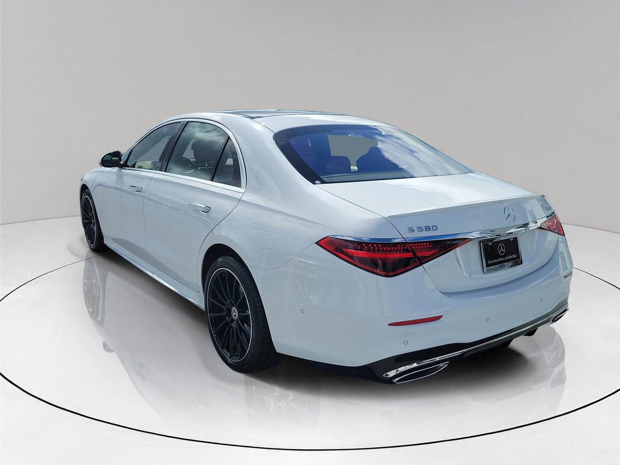 New 2026 Mercedes-Benz S 580 4MATIC Sedan image 4