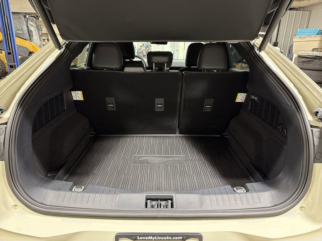 Used 2025 Ford Mustang Mach-E Premium image 21