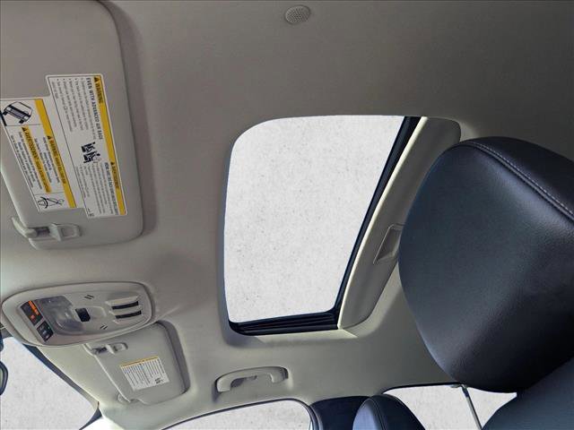 Certified 2024 Chevrolet Trax LT w/ Sunroof Package FWD image 15