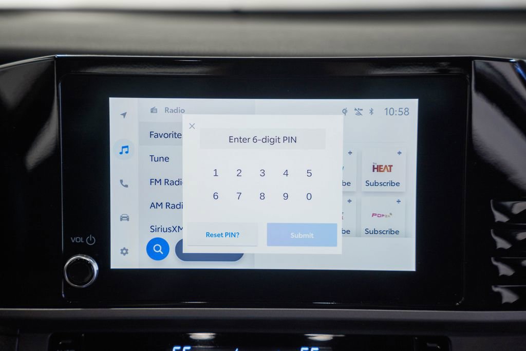 Used 2025 Toyota Camry SE image 21