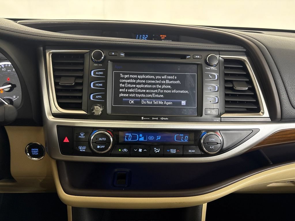 Used 2017 Toyota Highlander Limited FWD image 11
