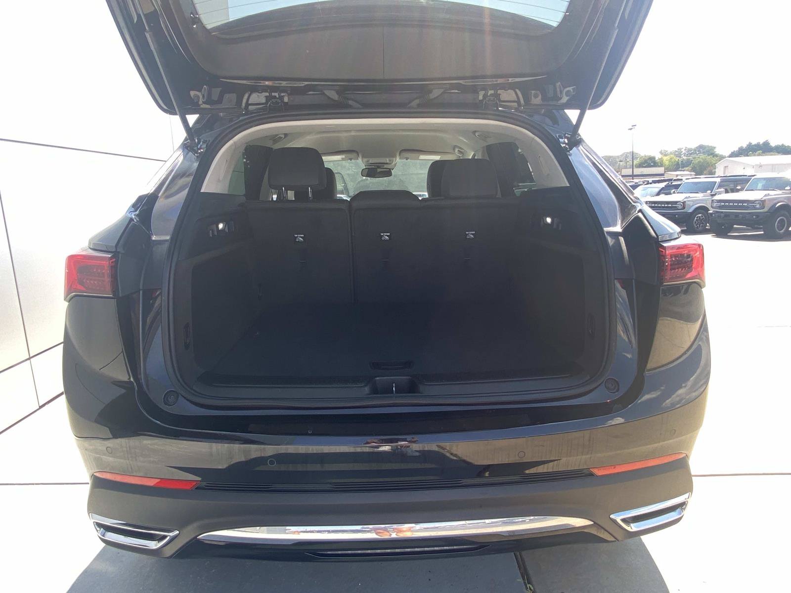 Used 2024 Buick Envision Preferred AWD/4WD image 7