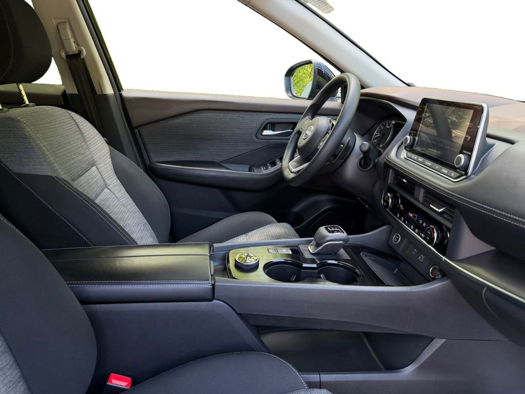 Used 2023 Nissan Rogue SV AWD/4WD image 15