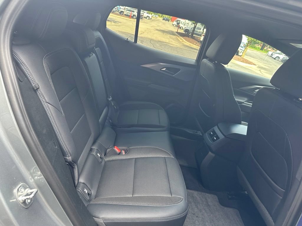 Certified 2024 Chevrolet Equinox EV LT FWD image 27