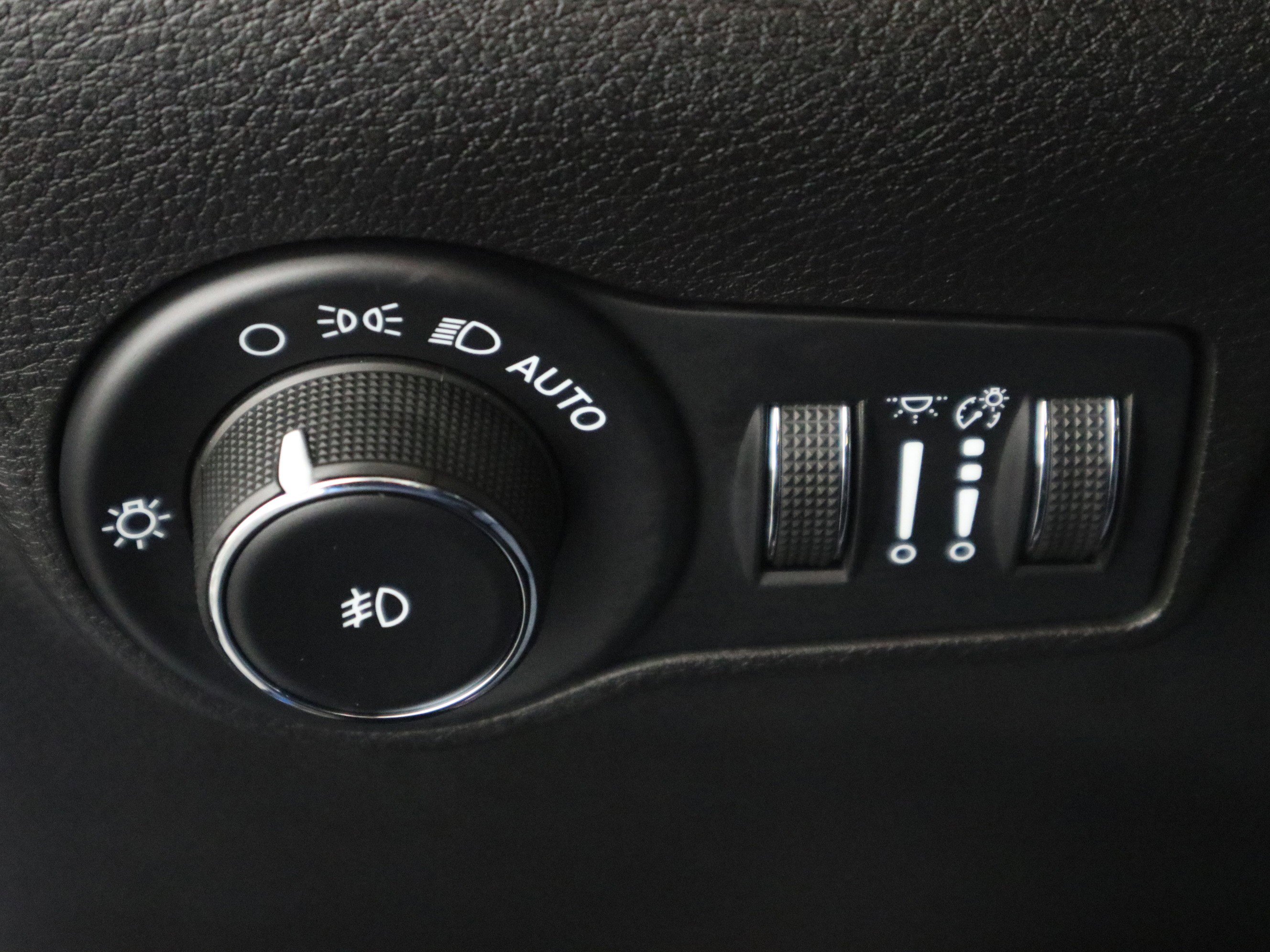 Used 2022 Jeep Compass Altitude image 31