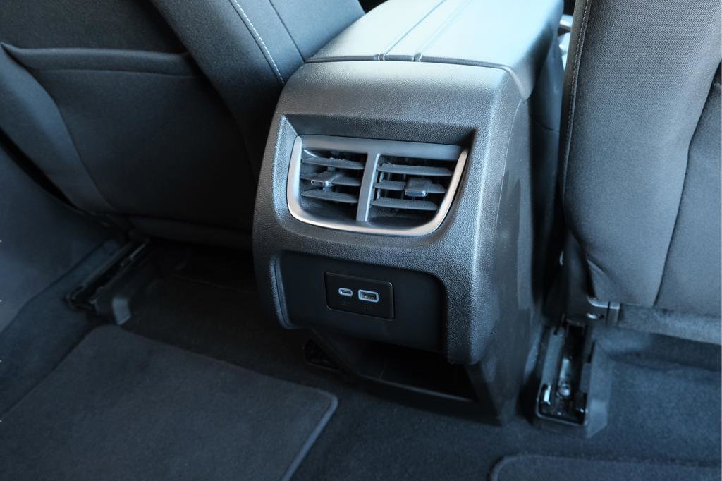 Used 2025 Chevrolet Blazer LT image 39