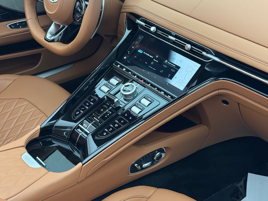 New 2025 Aston Martin DB12 Convertible image 26