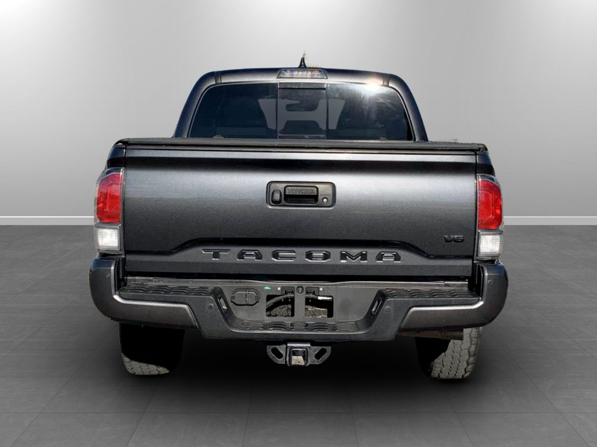 Used 2023 Toyota Tacoma TRD Off-Road w/ Technology Package AWD/4WD image 6