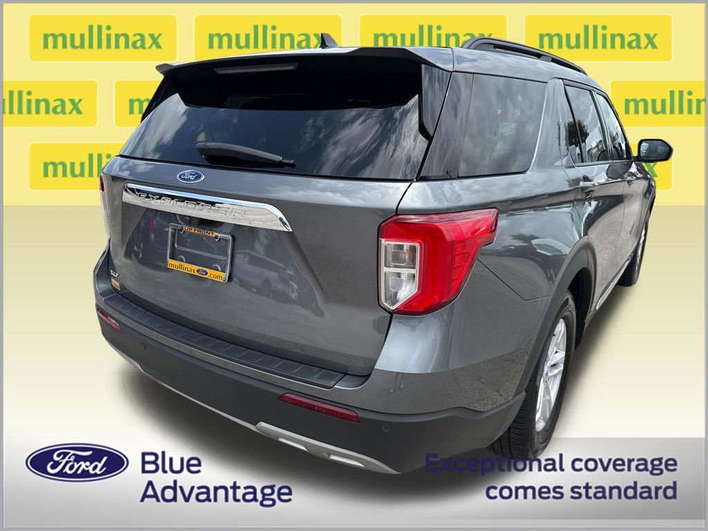 Used 2024 Ford Explorer XLT w/ Equipment Group 202A RWD image 4
