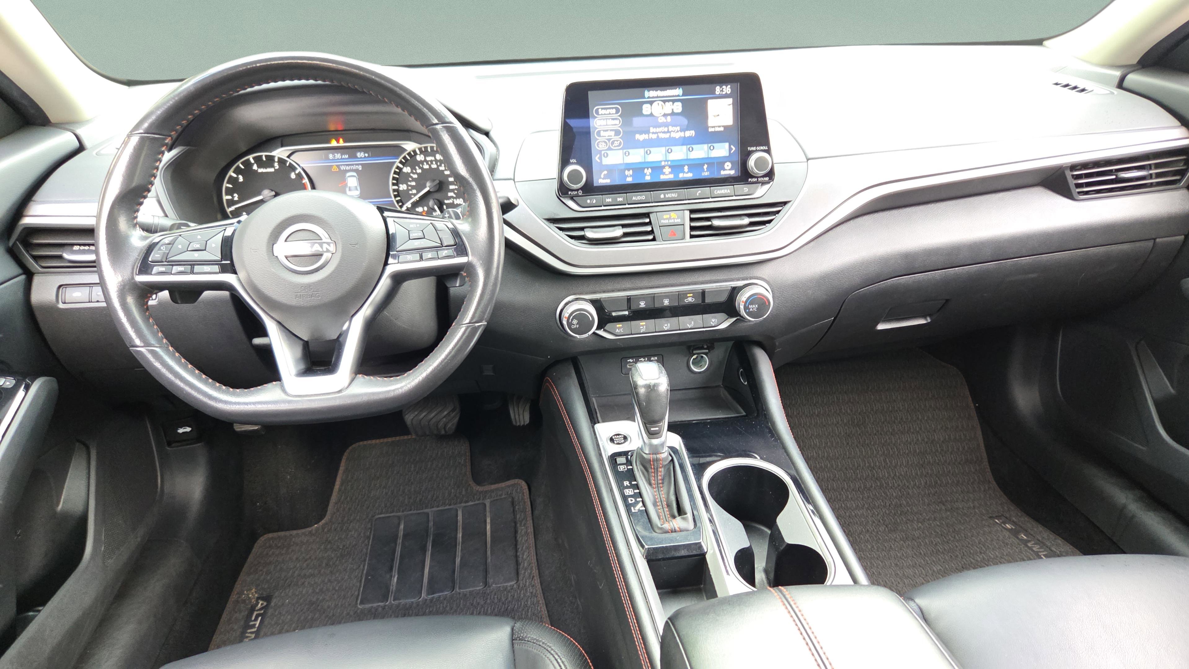 Used 2024 Nissan Altima 2.5 SR FWD image 12