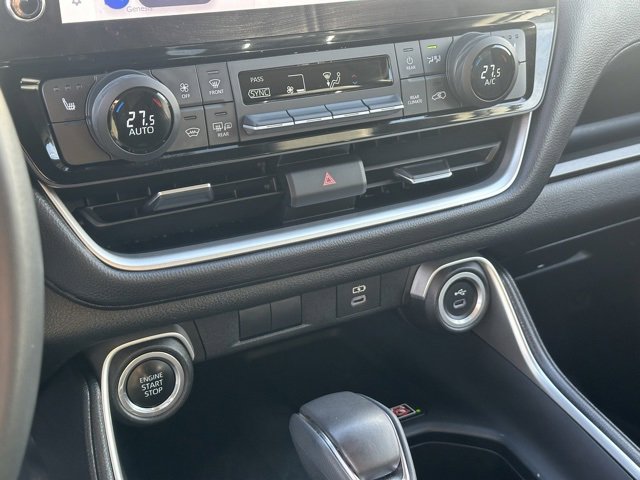 Used 2024 Toyota Grand Highlander XLE image 11