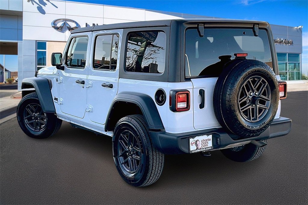 Used 2024 Jeep Wrangler Sport S image 12