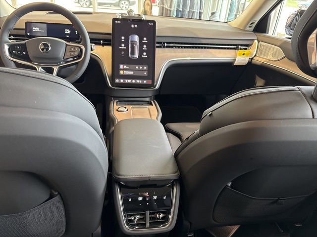 New 2025 Volvo EX90 Ultra image 15