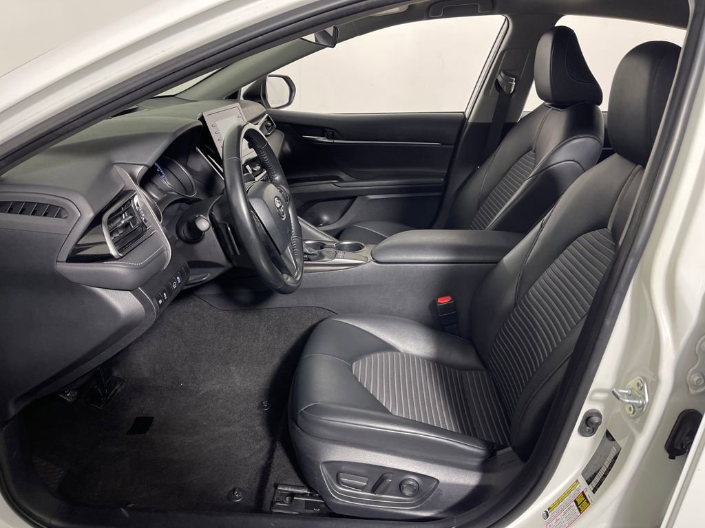 Used 2023 Toyota Camry SE image 13