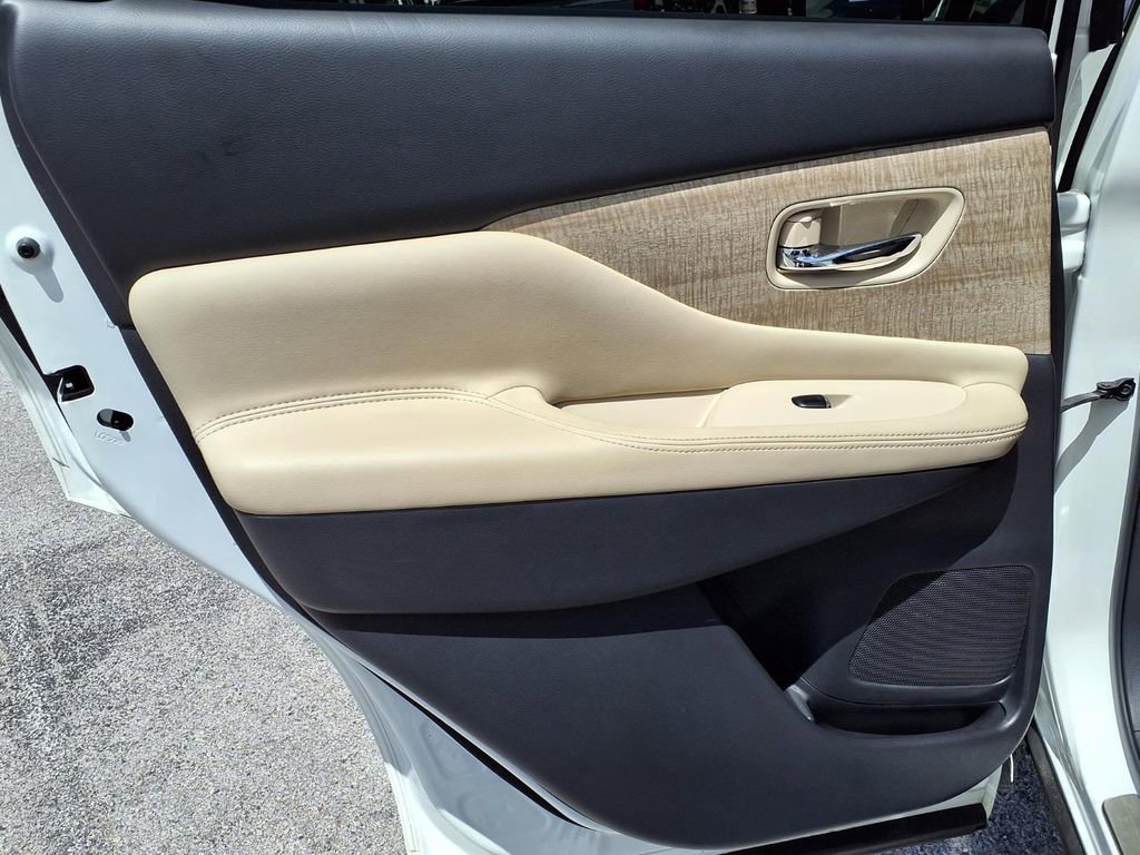 Used 2023 Nissan Murano SL image 22