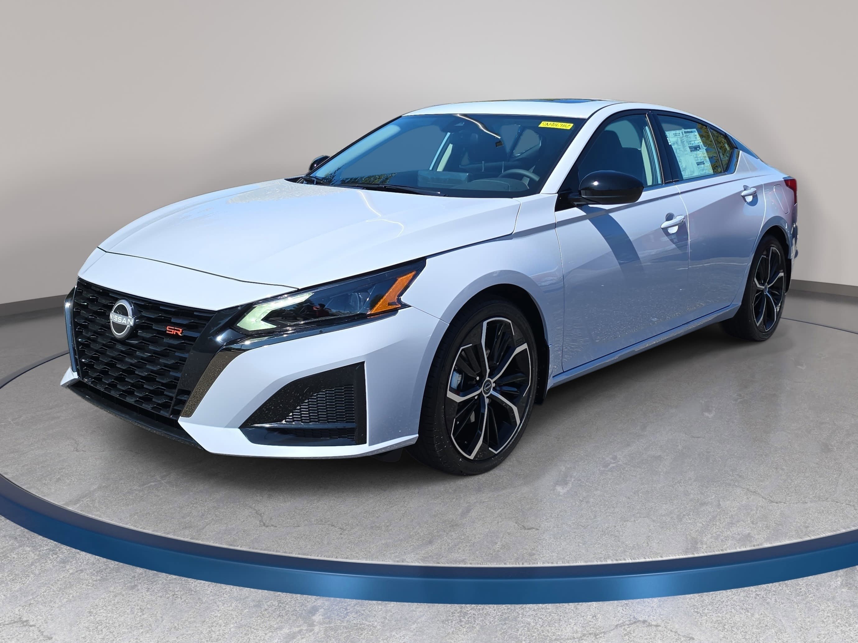 New 2025 Nissan Altima 2.5 SR w/ SR Premium Package FWD image 1