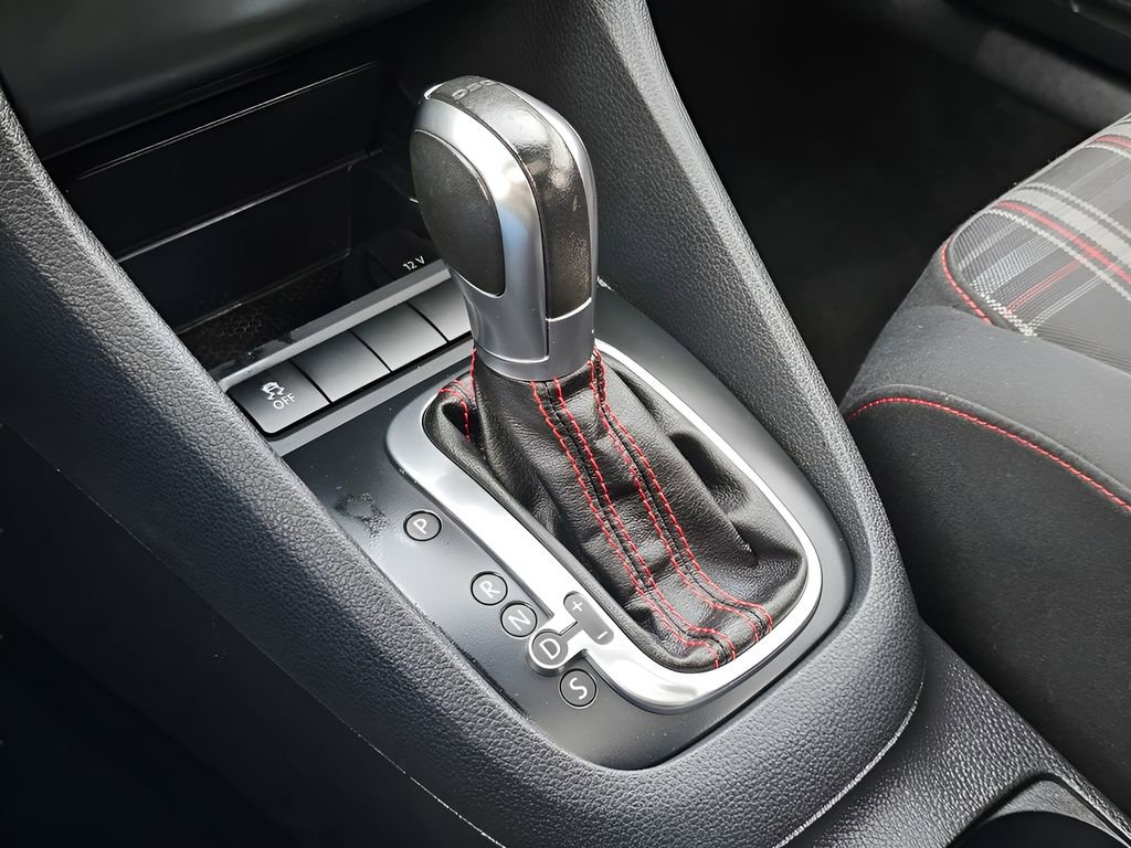 Used 2012 Volkswagen GTI 4-Door FWD image 23