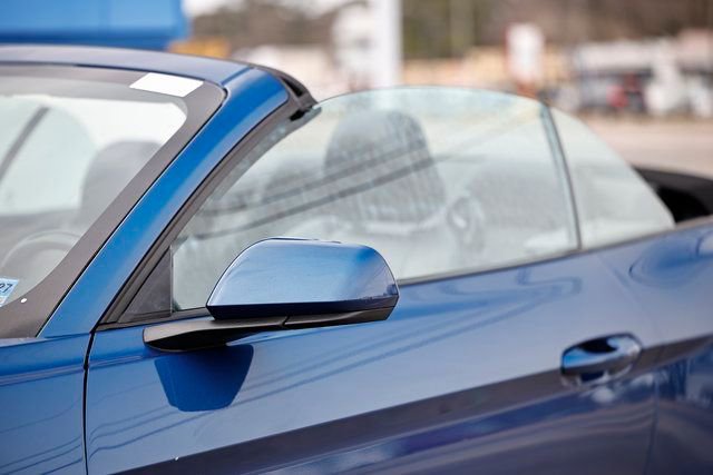 Used 2022 Ford Mustang Premium image 4
