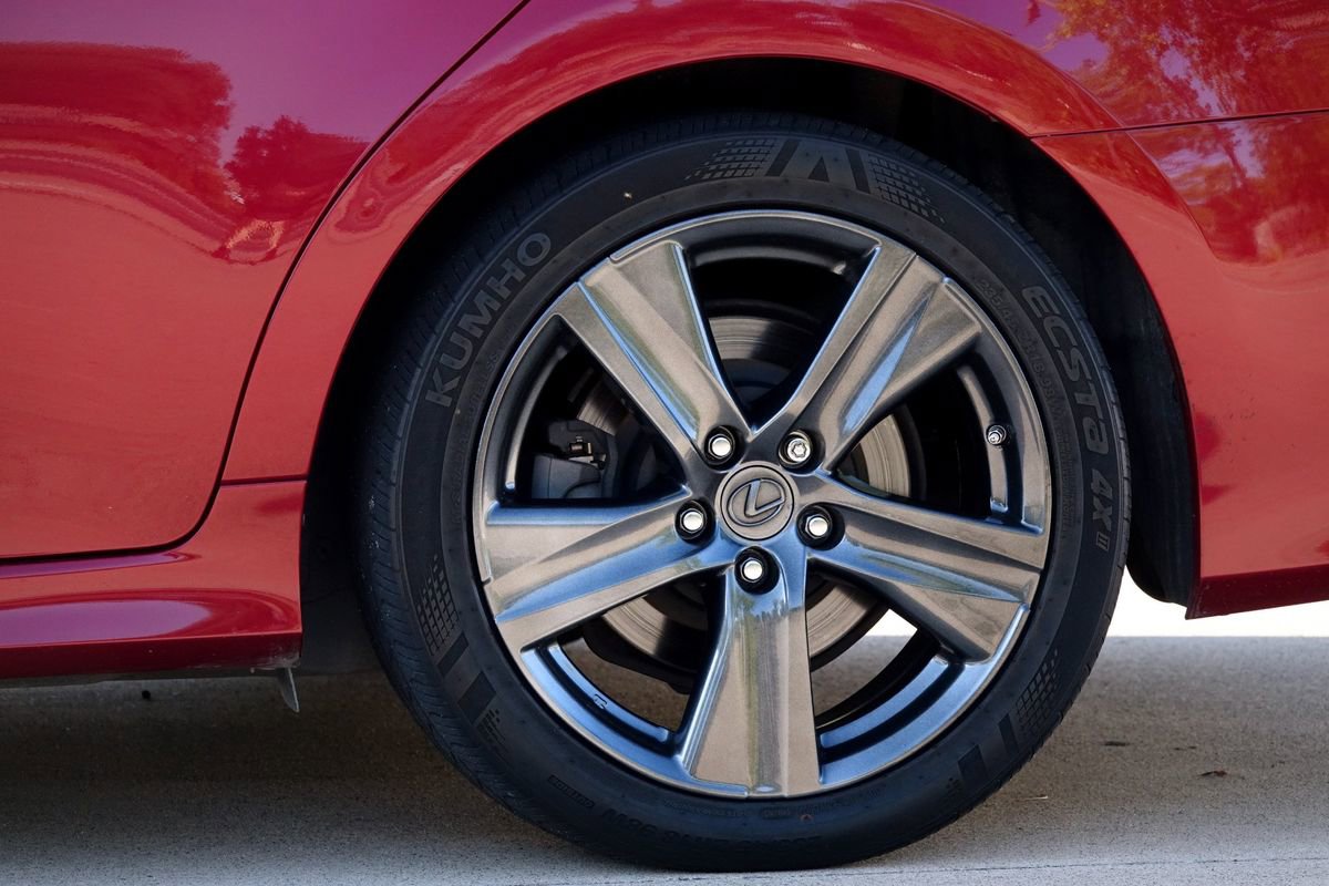 Used 2016 Lexus GS 200t image 25