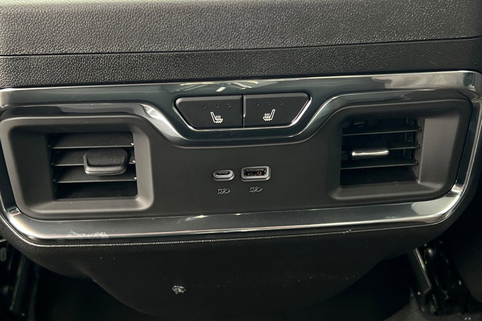 New 2025 Chevrolet Silverado 3500 High Country w/ Technology Package image 14