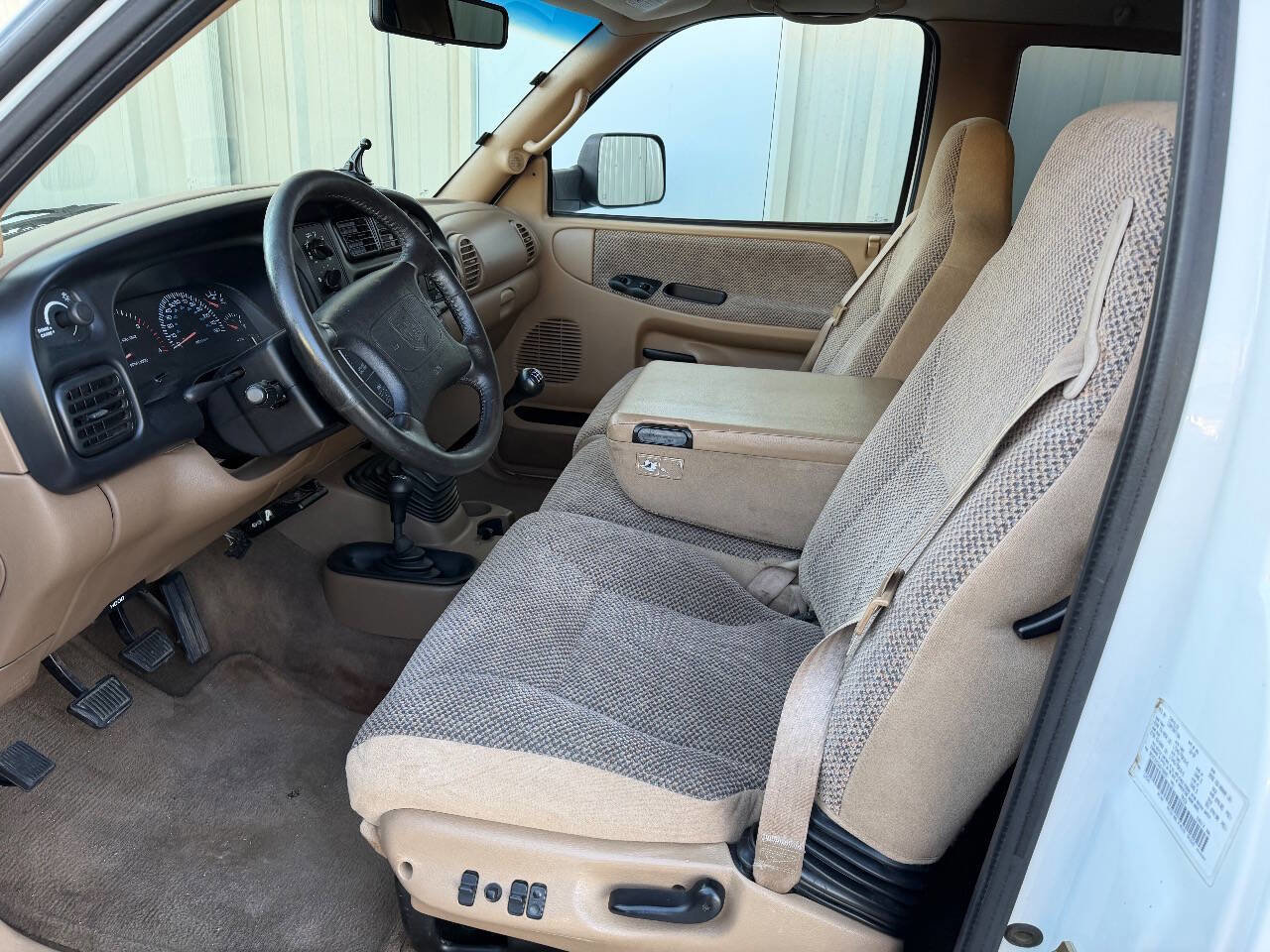Used 1998 Dodge Ram 2500 Truck 4x4 Club Cab image 2