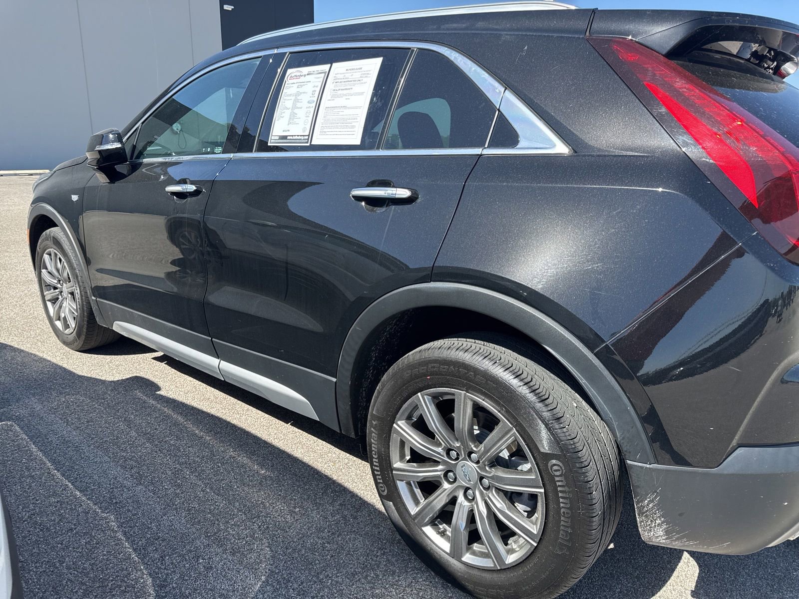 Used 2022 Cadillac XT4 Premium Luxury w/ Driver Awareness Package AWD/4WD image 4