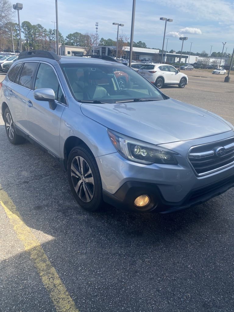 Used 2019 Subaru Outback 2.5i Limited image 1