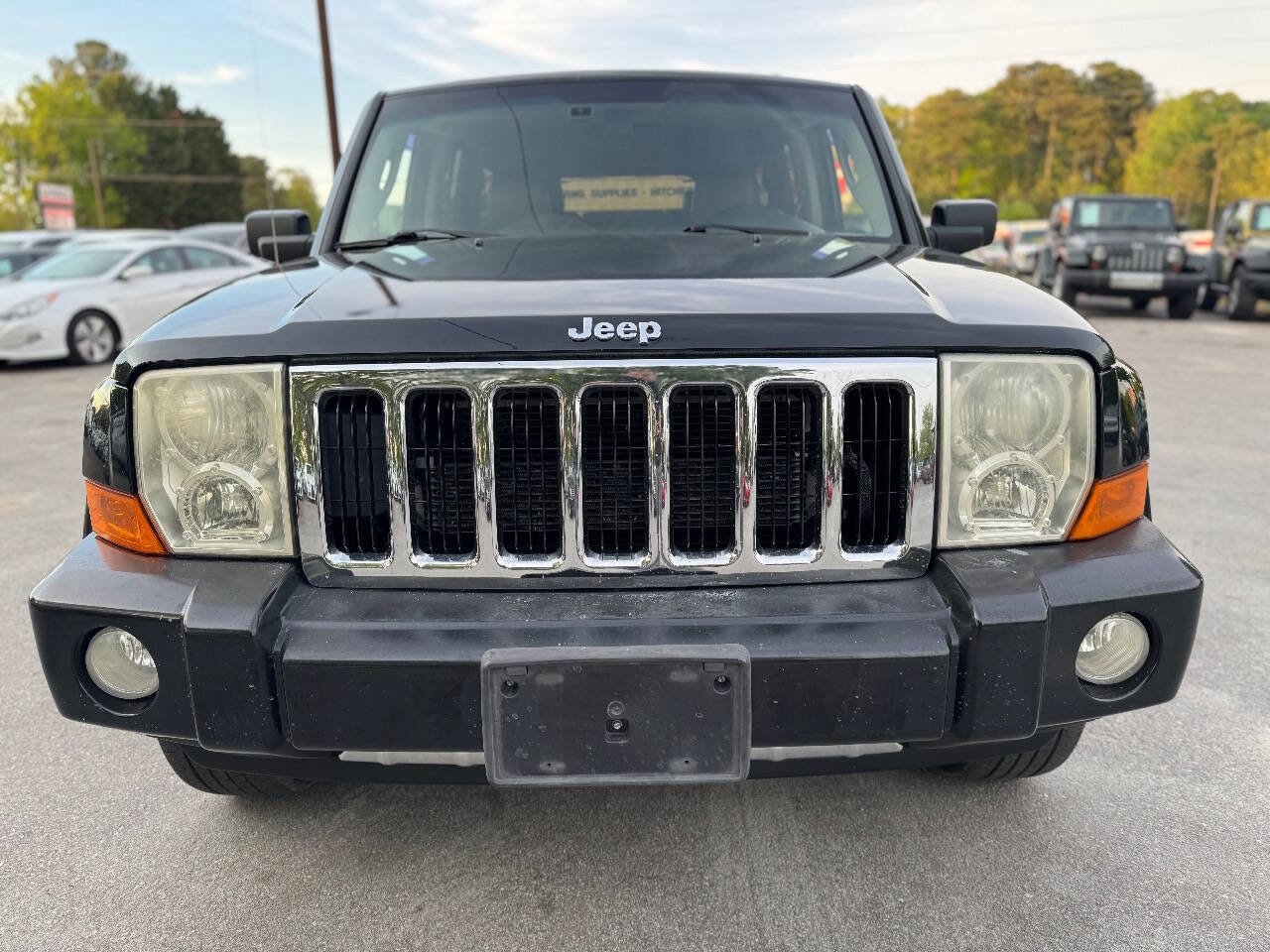 Used 2007 Jeep Commander Limited image 2