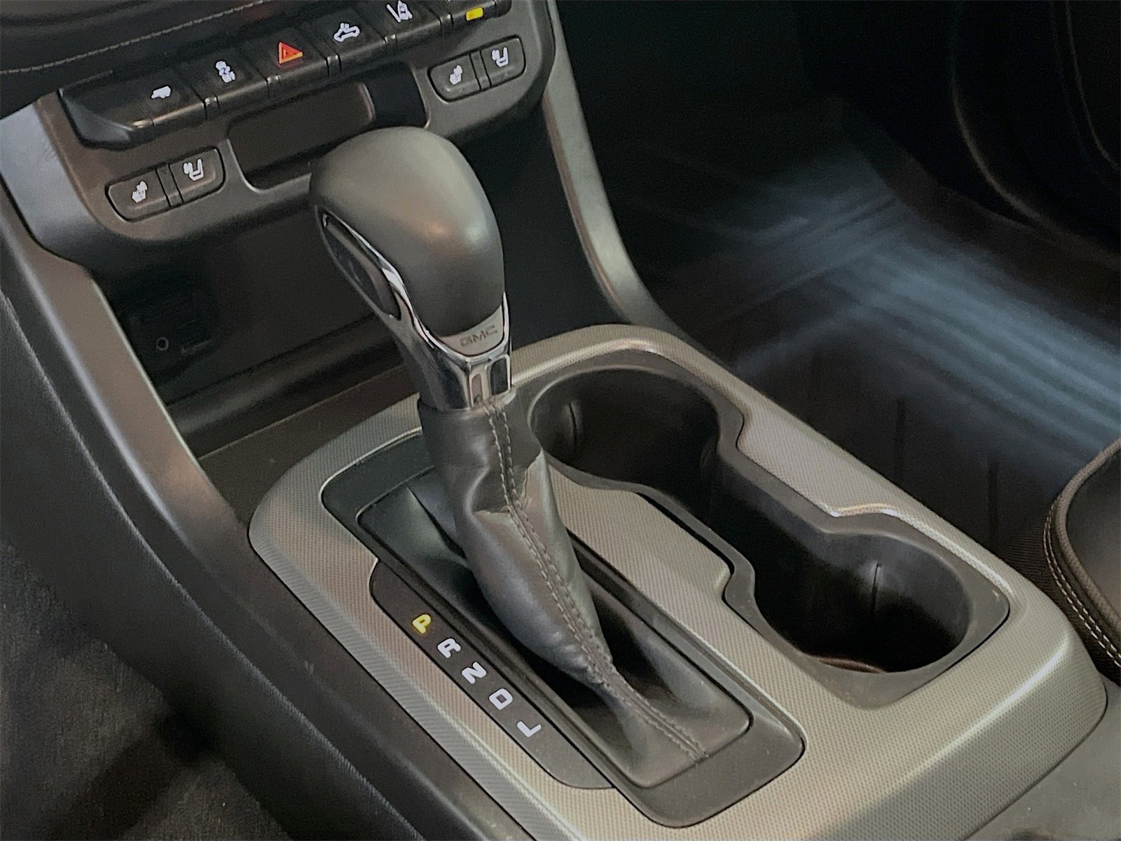 Used 2021 GMC Canyon Denali image 17